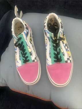 Rare VANS and Disney Collaboration Multicolor Canvas Skate Shoes - Size 7